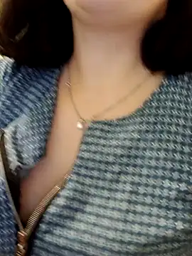 Amandda  online show from April 29, 2026, 5:30 pm