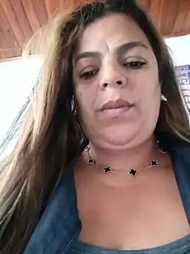 Mia-Glow online show from February 19, 2026, 1:07 pm