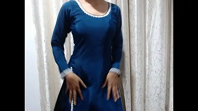  kamyaa09 online show from May 7, 2026, 5:29 pm