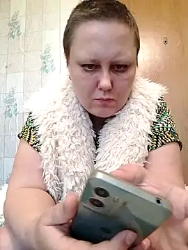 Tupo070481 online show from May 19, 2026, 1:28 pm