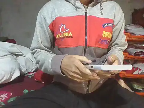 mala2580 online show from November 24, 2025, 4:40 pm