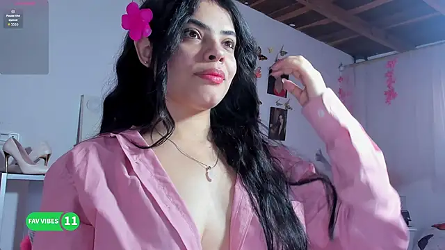 Snapshot of cristal_monroe chatting on October 3, 2025, 1:30 pm cristal monroe online show from October 3, 2025, 1:30 pm