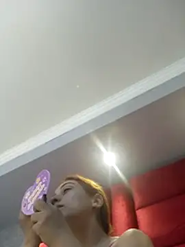 VictoriaFerro online show from December 14, 2025, 12:32 pm