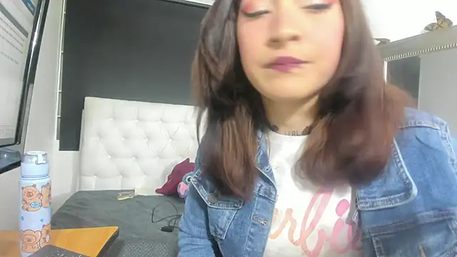 Snapshot of evelynesex chatting on September 29, 2025, 1:44 am evelynesex online show from September 29, 2025, 1:44 am