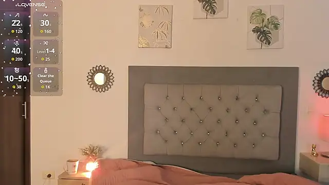 Seraphyne666 online show from September 19, 2025, 12:28 pm