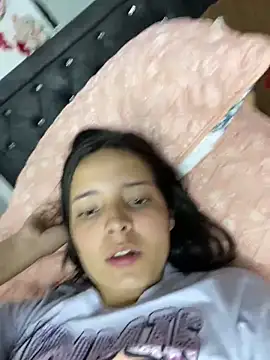 Mia jhoonson online show from March 12, 2026, 8:42 am