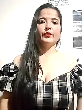 Ainaraazul online show from December 3, 2025, 11:03 pm