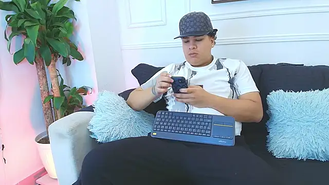 Naim Bennetsex online show from November 27, 2025, 6:21 pm