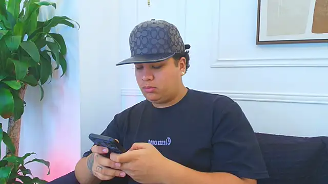 Naim Bennetsex online show from January 14, 2026, 6:13 pm