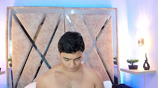 jayd muscle online show from December 5, 2025, 4:54 am