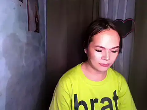 sweetsassyxx online show from March 9, 2026, 10:41 am