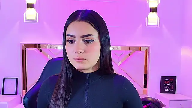 Snapshot of Natalie_loffreda chatting on July 18, 2026, 7:50 pm Natalie loffreda online show from July 18, 2026, 7:50 pm