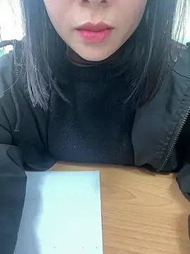 -NhaKy22 online show from January 13, 2026, 1:33 am