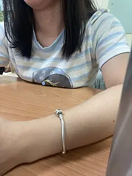 Snapshot of -NhaKy22 chatting on July 16, 2026, 12:49 am -NhaKy22 online show from July 16, 2026, 12:49 am