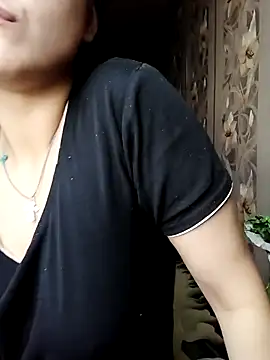 Snapshot of Jenevaonlovex chatting on October 14, 2025, 9:32 am Jenevaonlovex online show from October 14, 2025, 9:32 am