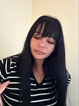 Ella sweety00 online show from April 14, 2026, 9:15 am