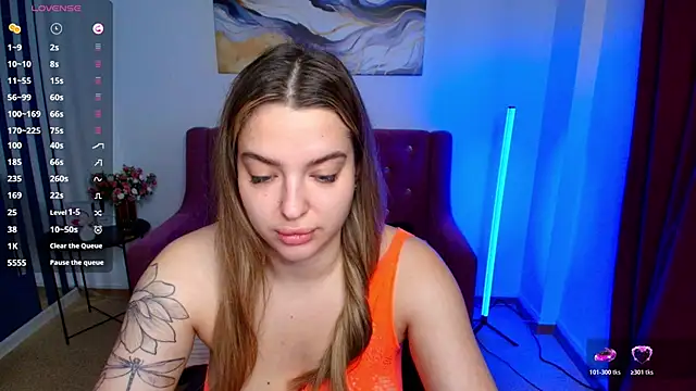 Emma  Ross online show from June 2, 2026, 2:13 am