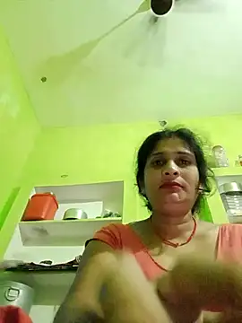 Hot-piuy online show from September 12, 2025, 11:04 pm