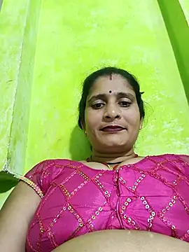 Hot-piuy online show from October 31, 2025, 5:03 pm