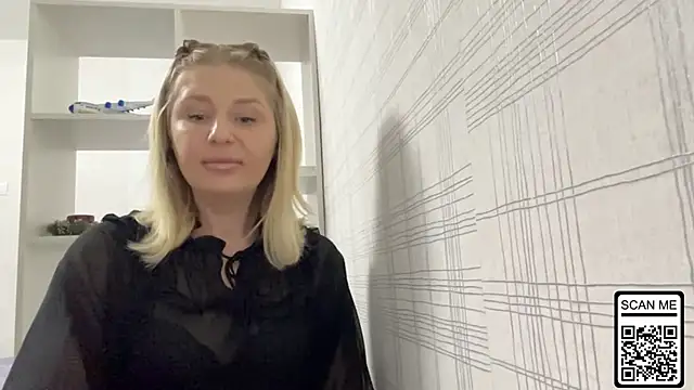 Blondie xoxoxo online show from November 14, 2025, 2:16 pm