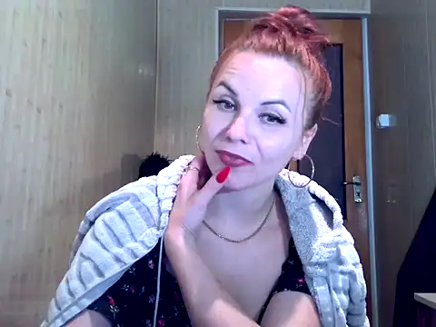 Snapshot of Kisa26311 chatting on September 30, 2025, 12:43 pm Kisa26311 online show from September 30, 2025, 12:43 pm