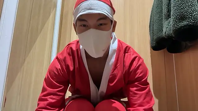 masucle216 online show from December 18, 2025, 2:45 pm