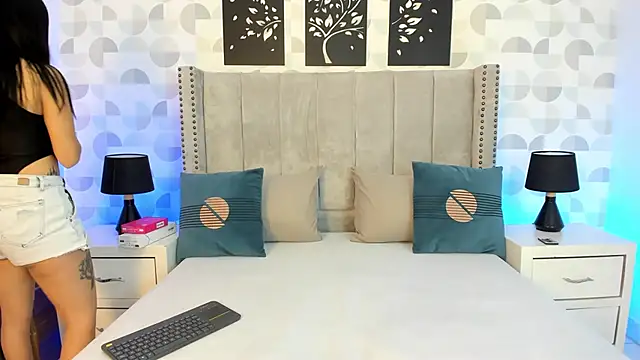 natasha moreno online show from February 21, 2026, 12:39 pm