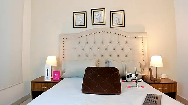 natasha moreno online show from April 2, 2026, 12:25 pm