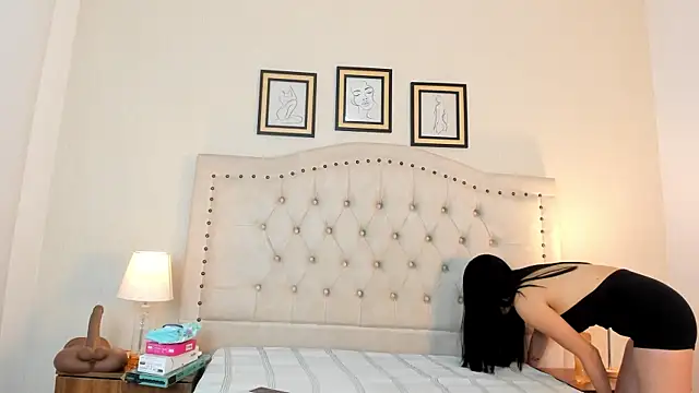 natasha moreno online show from April 22, 2026, 12:18 pm