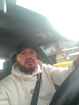 sebastiann0  online show from December 19, 2025, 1:07 pm