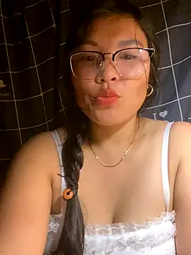 Snapshot of sexybaby_00 chatting on October 1, 2025, 11:27 am sexybaby 00 online show from October 1, 2025, 11:27 am