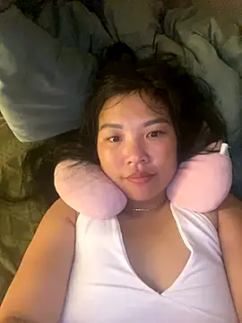 Snapshot of sexybaby_00 chatting on October 5, 2025, 5:17 am sexybaby 00 online show from October 5, 2025, 5:17 am
