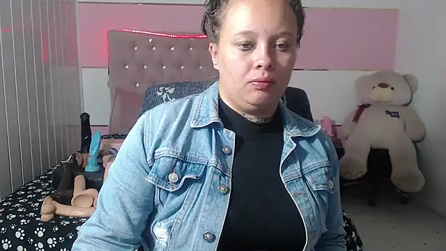 patty squirt  online show from March 5, 2025, 2:46 am