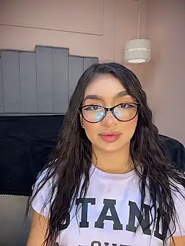 jenn fit online show from February 1, 2026, 4:49 pm