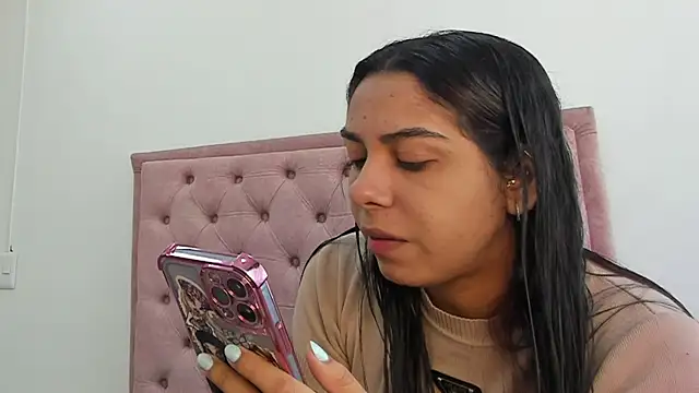 violet and myers online show from September 15, 2025, 3:12 pm