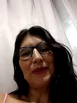 swity foster online show from November 3, 2025, 10:27 am