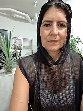 Snapshot of swity_foster chatting on June 10, 2026, 2:16 pm swity foster online show from June 10, 2026, 2:16 pm