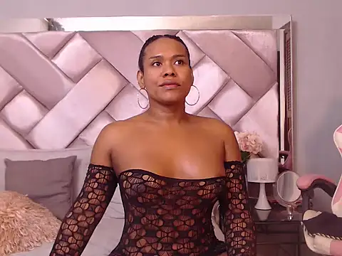 Ashleyroberst online show from October 22, 2025, 10:04 am