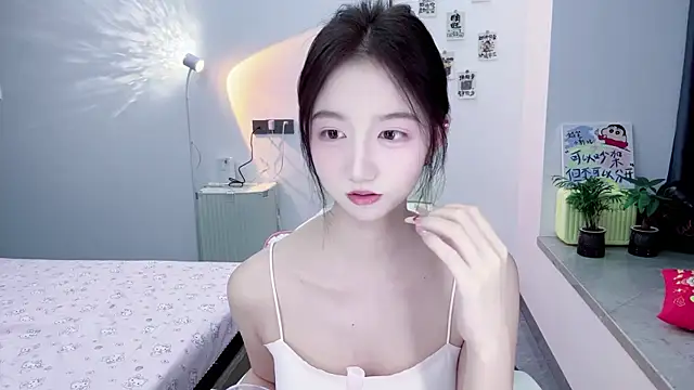 Snapshot of suger-TT chatting on October 6, 2025, 12:57 pm suger-TT online show from October 6, 2025, 12:57 pm