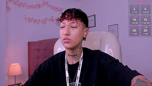 Luci Rose online show from April 21, 2026, 6:34 pm