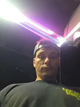 twistafatpipe online show from October 15, 2025, 12:22 am