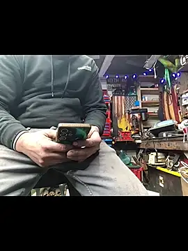 twistafatpipe online show from January 11, 2026, 1:05 pm