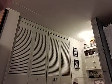 twistafatpipe online show from February 22, 2026, 7:01 pm