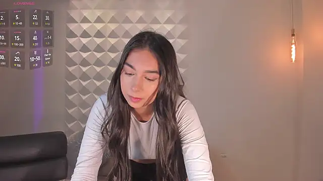 Snapshot of VeronicaBlue chatting on September 14, 2025, 11:20 am VeronicaBlue online show from September 14, 2025, 11:20 am