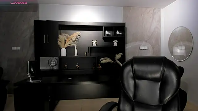 Snapshot of MilaColeman chatting on June 11, 2026, 3:59 am MilaColeman online show from June 11, 2026, 3:59 am