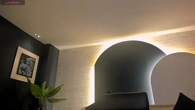 LizzCooper online show from October 30, 2025, 4:14 am