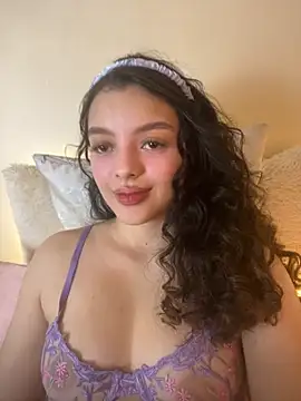 Snapshot of AriaHeavenss chatting on September 29, 2025, 12:16 am AriaHeavenss online show from September 29, 2025, 12:16 am