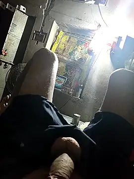 honey beby online show from September 28, 2025, 3:50 pm