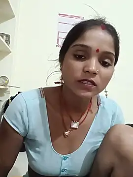 Snapshot of Harini_Gautam chatting on July 19, 2026, 5:05 pm Harini Gautam online show from July 19, 2026, 5:05 pm