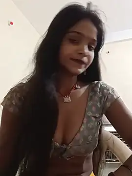 Snapshot of Harini_Gautam chatting on August 5, 2026, 6:33 pm Harini Gautam online show from August 5, 2026, 6:33 pm